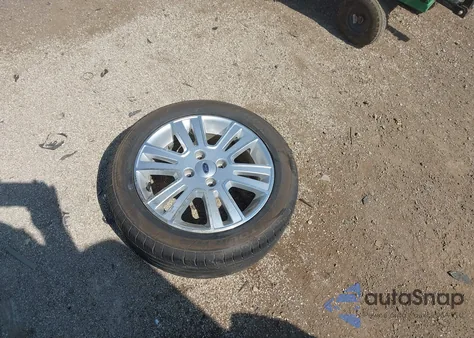 2010 Ford Focus Sel z USA, uszkodzony, nr VIN 1FAHP3HN1AW177600